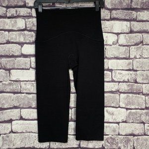 Spanx Black Crop Leggings Size Large